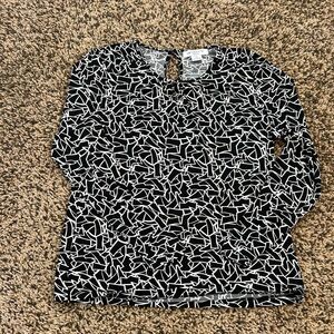 Liz Claiborne women’s long sleeved blouse.   Size large.